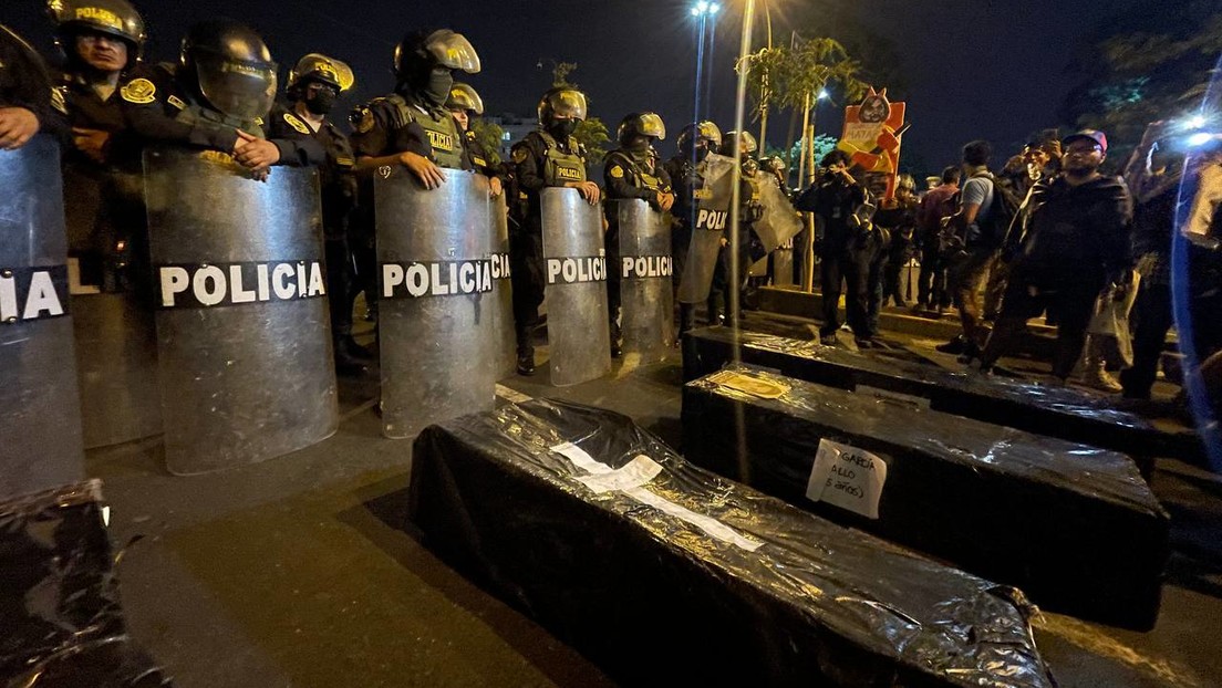 Fuertes choques y llamamientos a la renuncia de Boluarte: nueva jornada de tensión agudiza la crisis en Perú