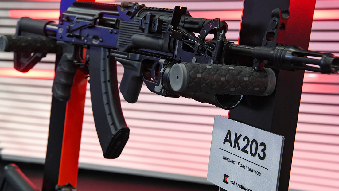 Comienza en India la producción de fusiles Kaláshnikov AK-203