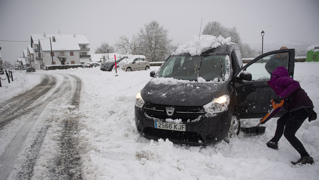 FOTOS, VIDEOS: Alerta roja en parte de España por un temporal de nieve, lluvia e intensos vientos