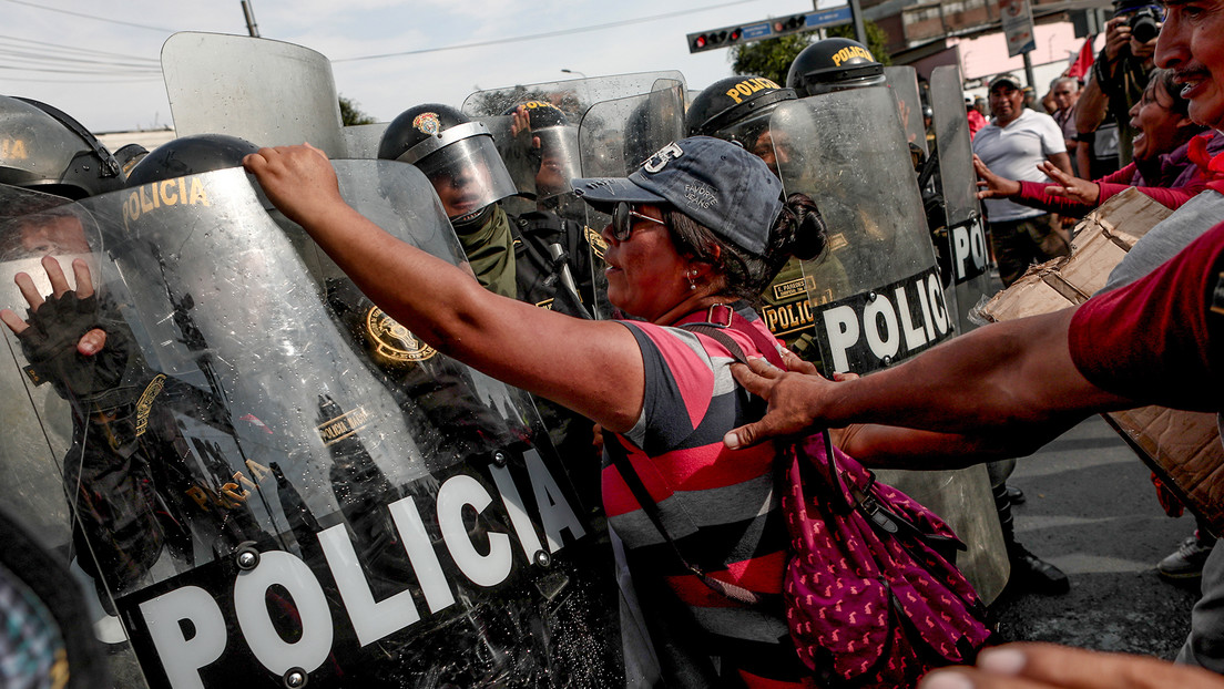 Las protestas contra Boluarte rompen la "muralla" simbólica de Lima y dan un inesperado viraje al conflicto