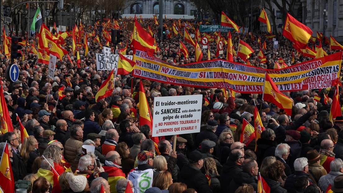 Decenas de miles de personas protestan en Madrid contra el Gobierno de España (VIDEOS)