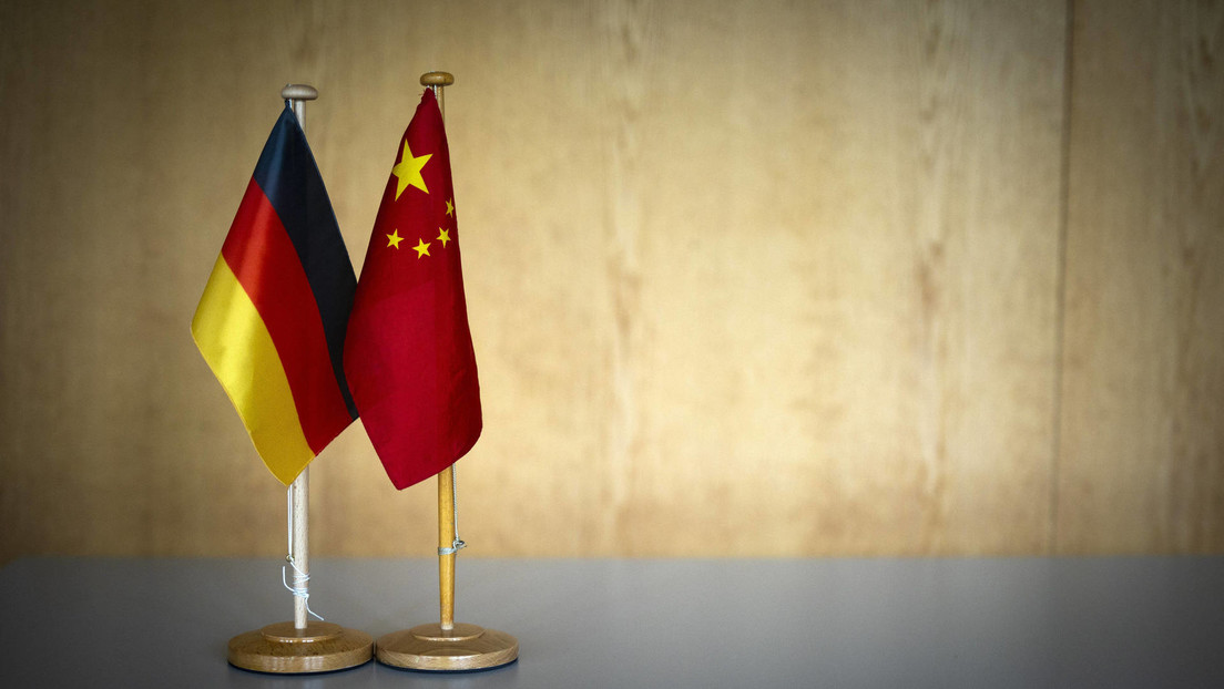 Ministro de Finanzas alemán advierte sobre los riesgos de una rápida desvinculación del mercado chino