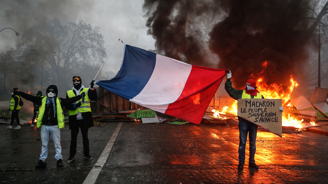 Político francés: RT France fue el "único" medio que "cubrió con objetividad" las protestas en el país