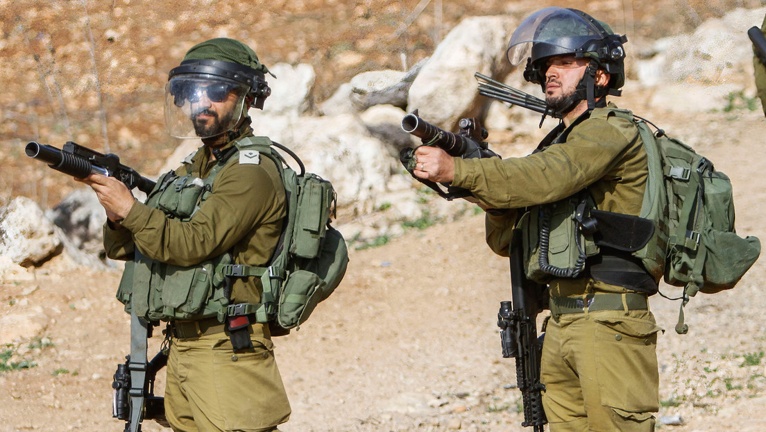 Fuerzas israelíes matan a dos palestinos que vivían en campos de refugiados