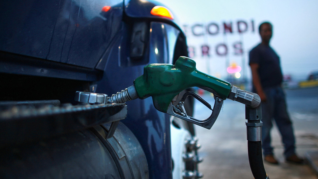 EE.UU. corre riesgo de sufrir escasez de gasolina por el embargo de la UE a los productos petrolíferos rusos