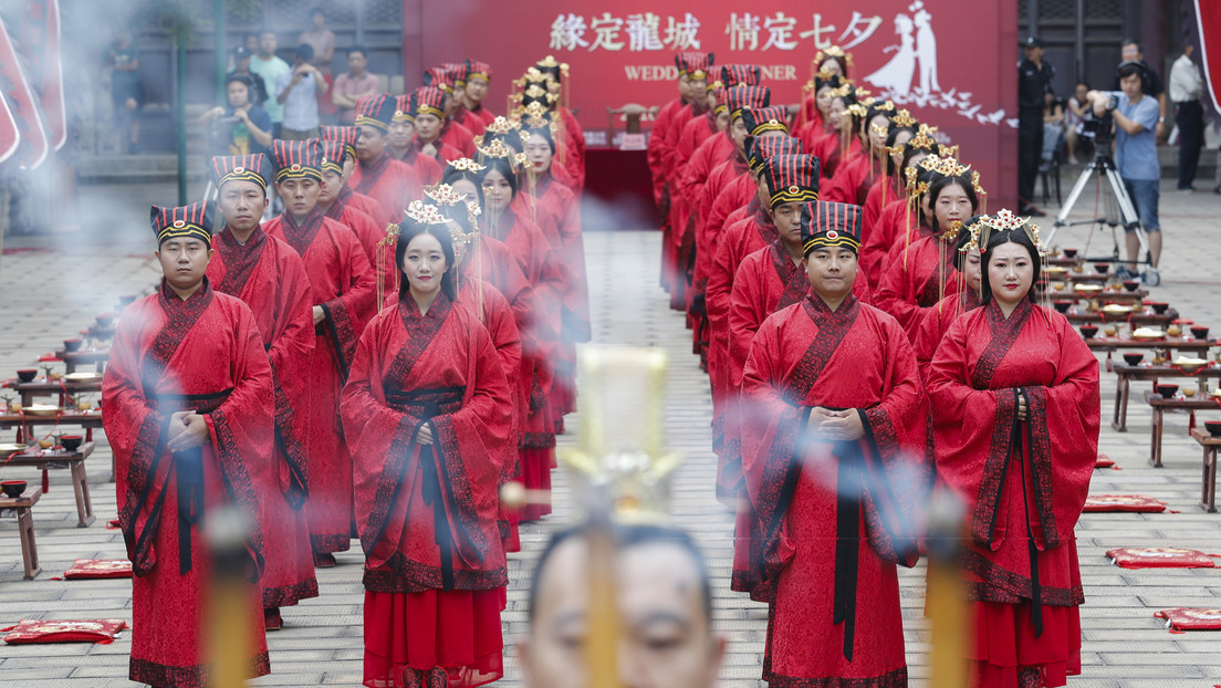 Por qué en China se casan cada vez menos