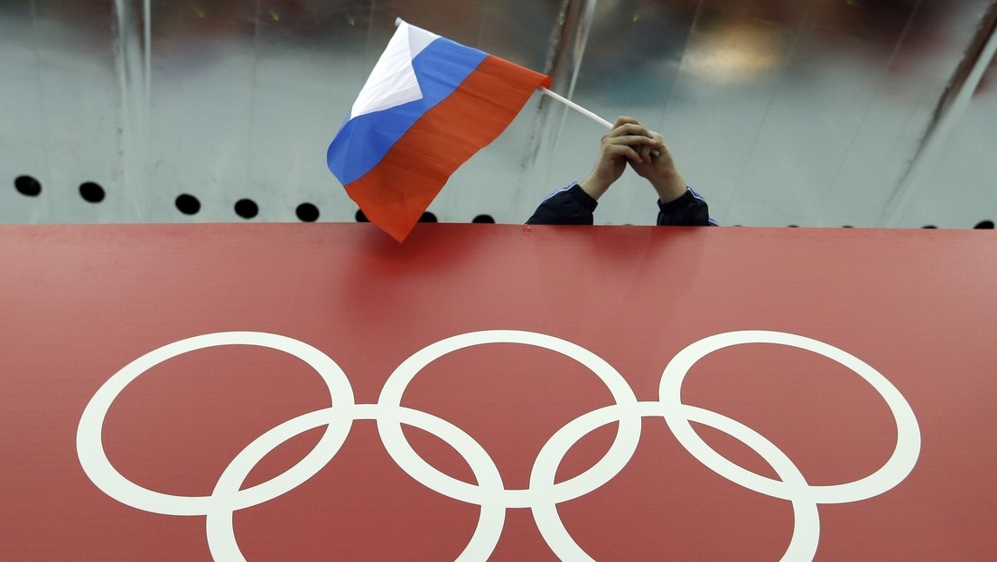 El COI reitera que las sanciones a los atletas rusos y bielorrusos "no son negociables"