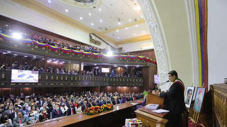 Maduro: "Supimos derrotar la asamblea paralela, ni las cenizas quedaron"