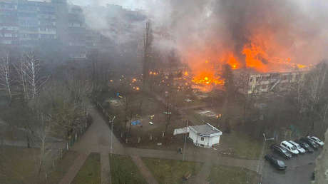 Se estrella un helicóptero cerca de una guardería en la región de Kiev (VIDEOS, FOTOS)