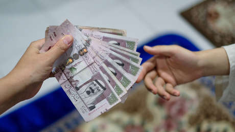 Arabia Saudita dice estar abierta a comercializar en monedas distintas al dólar