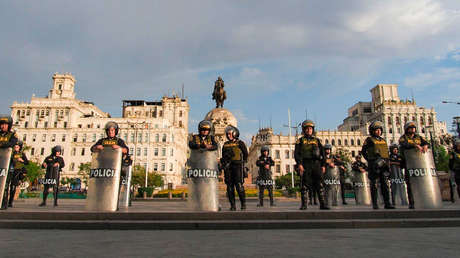 Boluarte despliega más de 10.000 policías para "controlar" la multitudinaria 'Toma de Lima'