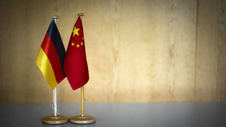 Ministro de Finanzas alemán advierte sobre los riesgos de una rápida desvinculación del mercado chino