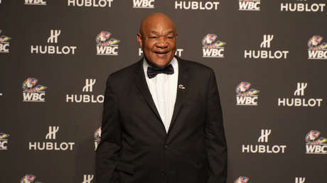 Excampeón de boxeo George Foreman contrademanda a una mujer que le acusó de abuso sexual