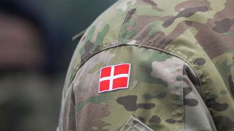 Un país de la OTAN contempla extender el servicio militar obligatorio a las mujeres