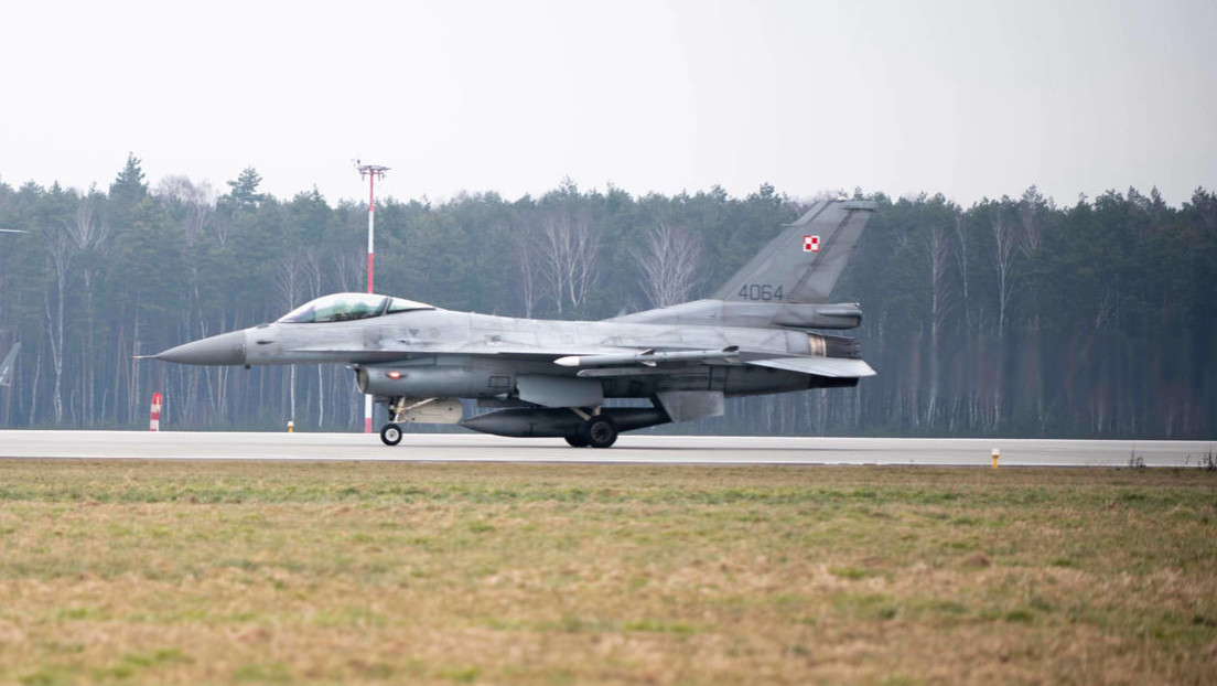Polonia descarta el envío de sus cazas F-16 a Ucrania