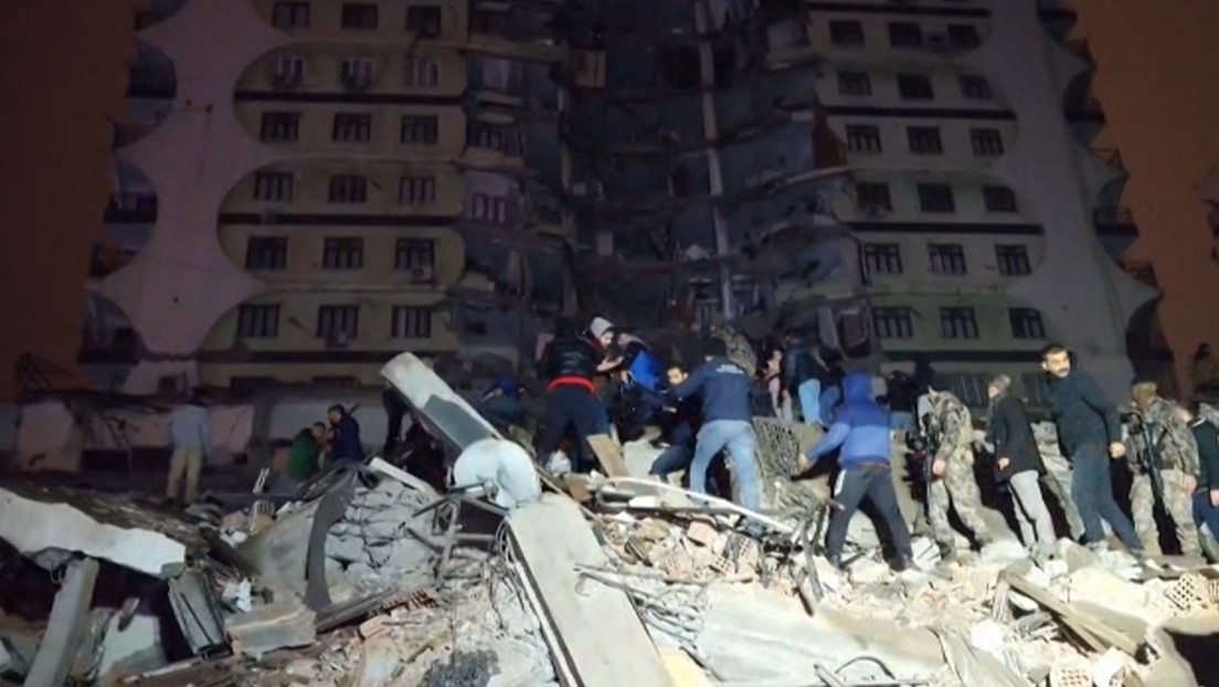 VIDEOS: Un terremoto de magnitud 7,8 sacude el sur de Turquía