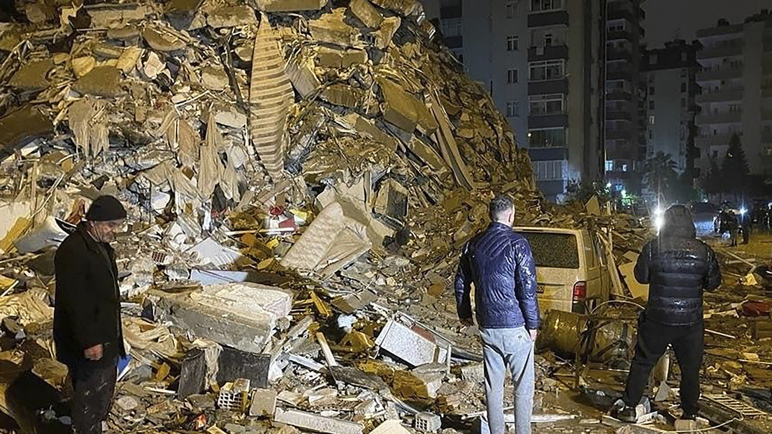 VIDEOS, FOTOS: Consecuencias del potente terremoto que sacudió Turquía y se sintió en Siria y Líbano