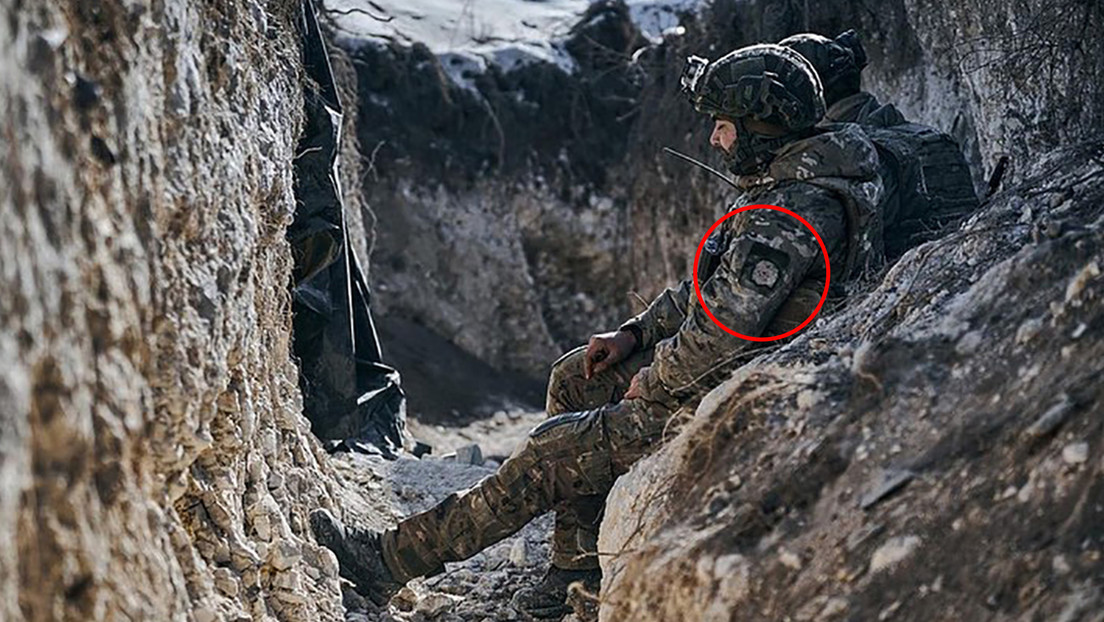 Zelenski vuelve a publicar una foto de un soldado ucraniano con simbología nazi