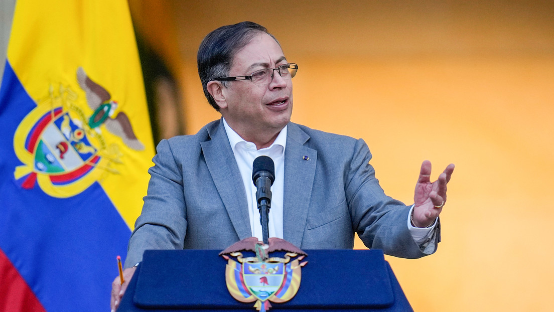 Congresistas peruanos declaran "persona non grata" a Petro por sus comentarios sobre la Policía