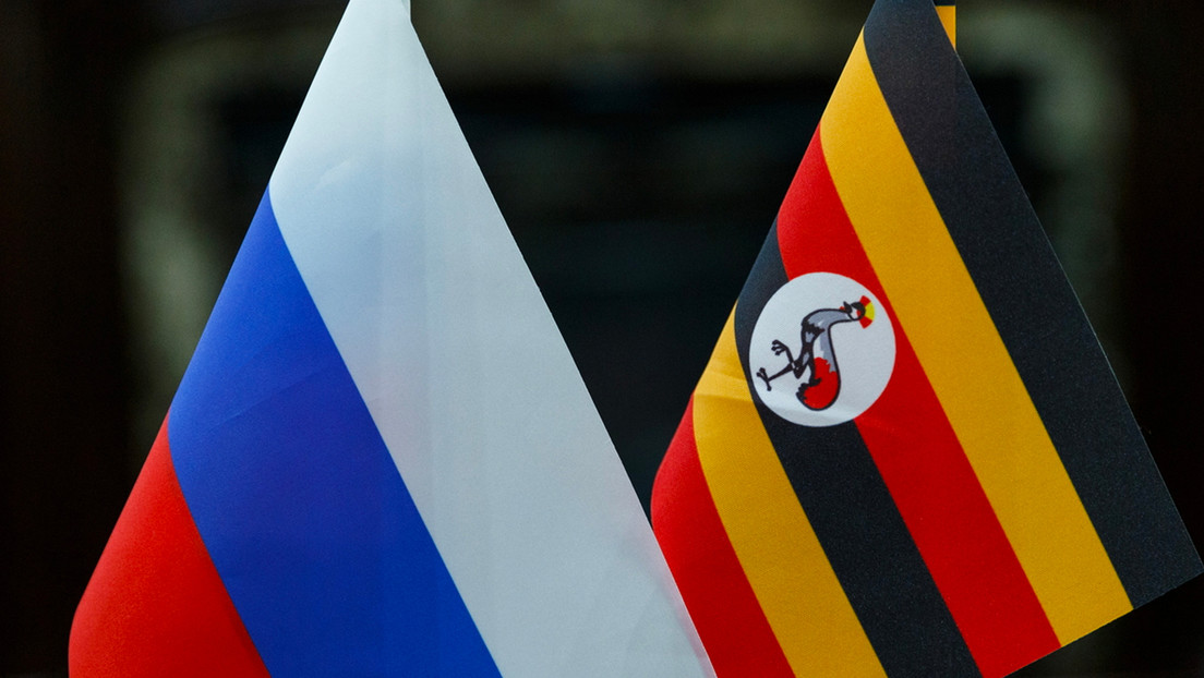 Canciller de Uganda: "Los colonizadores nos piden que seamos enemigos de Rusia"