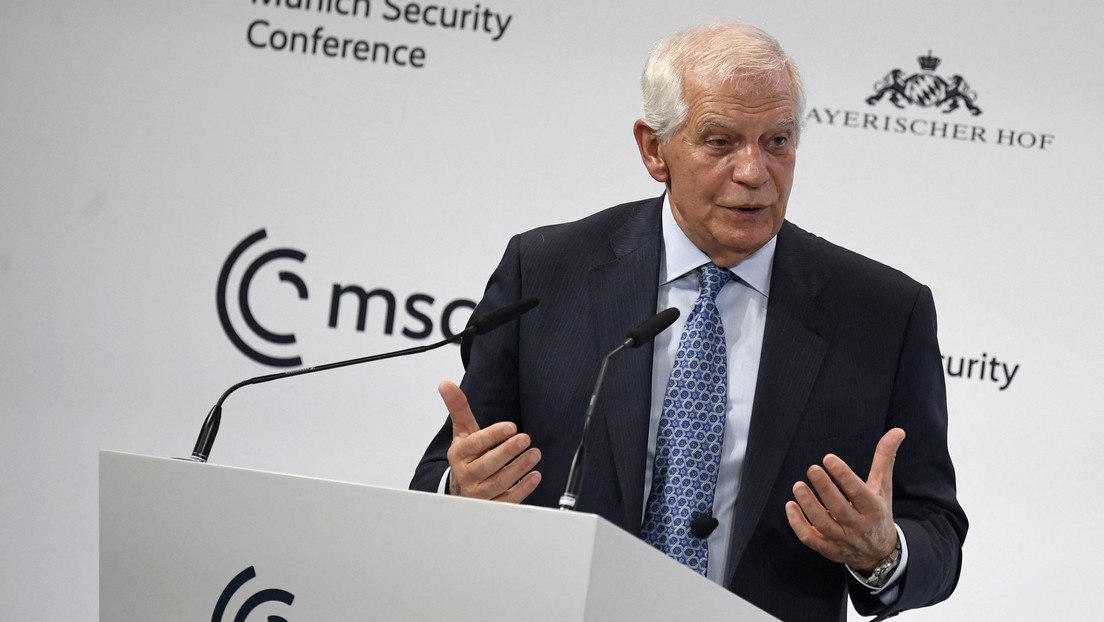 Borrell: Ucrania necesita "menos aplausos" y más armas