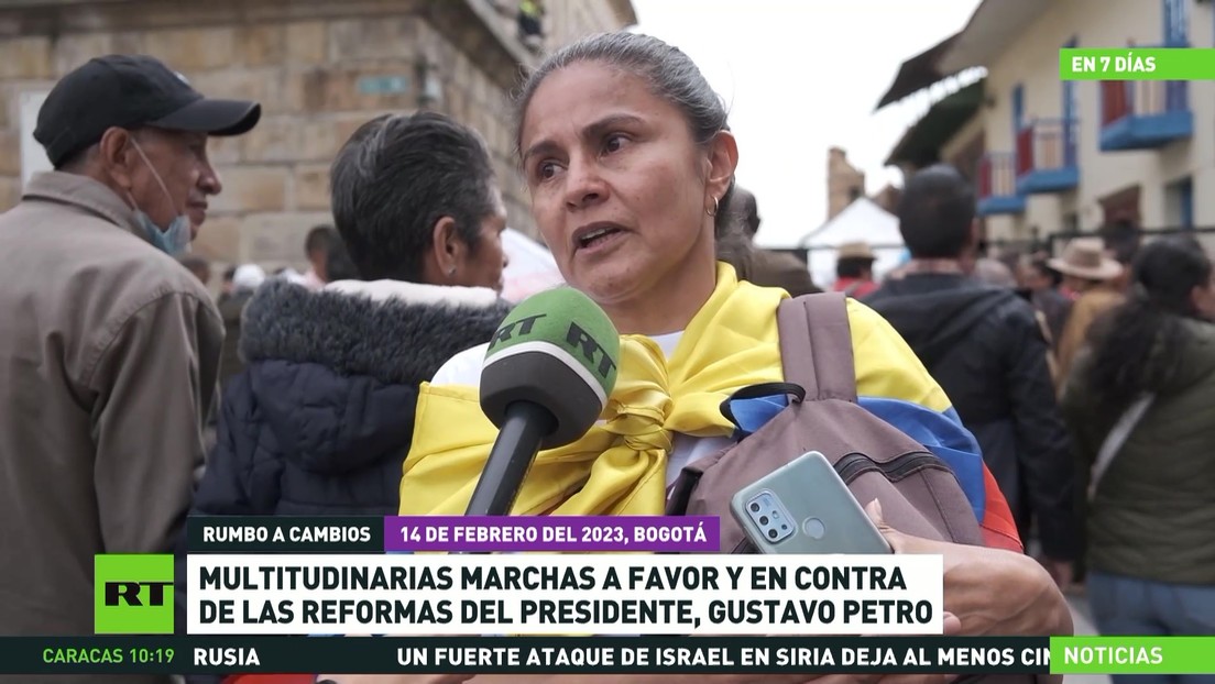 Multitudinarias marchas en Colombia a favor y en contra de las reformas de Petro