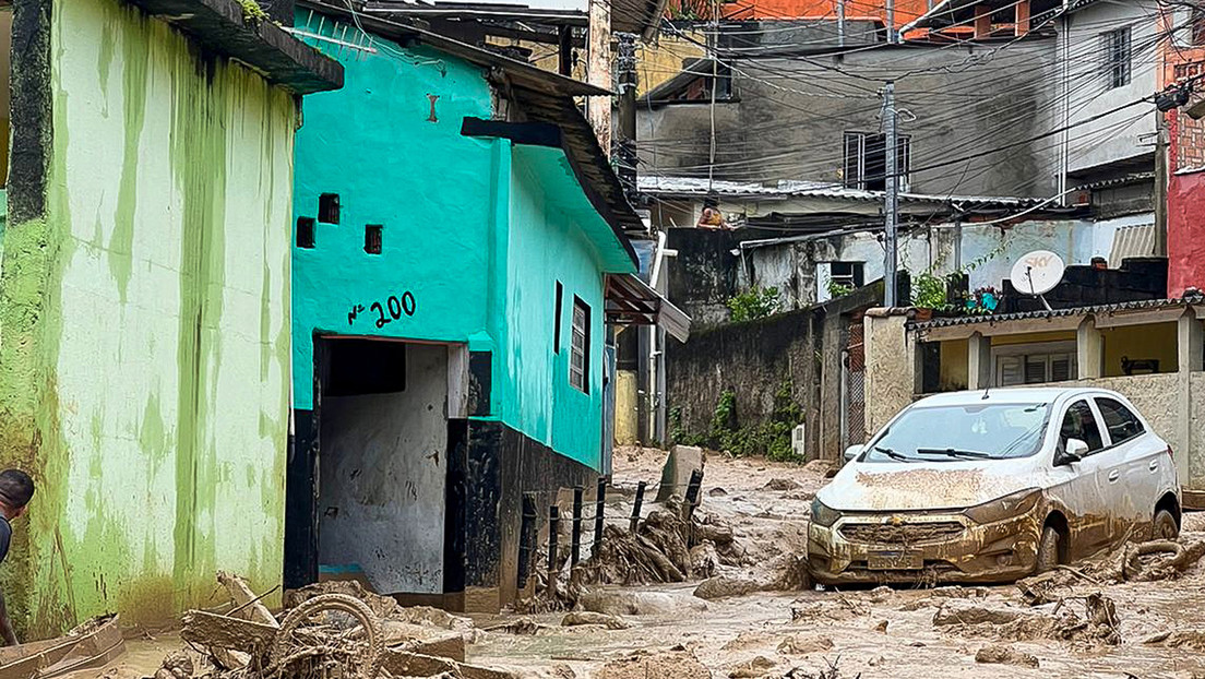 "No podemos construir en lugares de riesgo": Lula habla desde la zona golpeada por lluvias en Brasil
