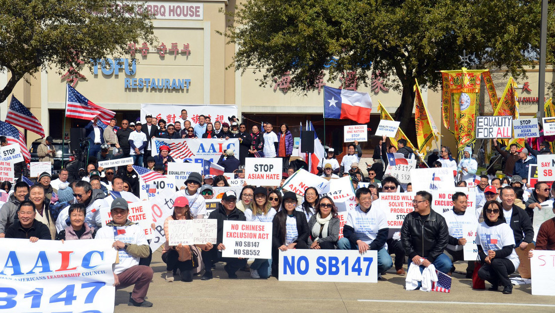 La comunidad china de Texas sale a las calles, indignada por un proyecto de ley que les prohibiría comprar propiedades