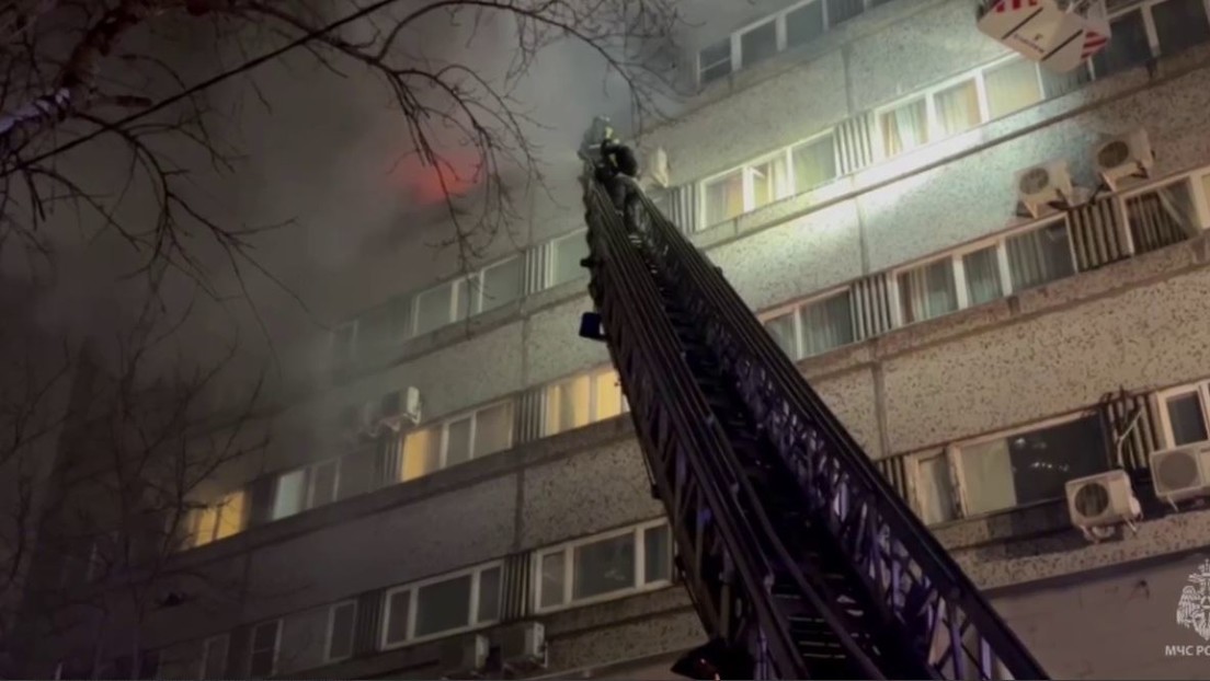 Un incendio en un hotel en el centro de Moscú deja varios muertos y heridos