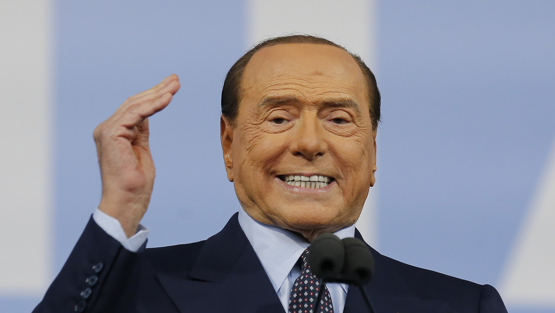 La Repubblica: Berlusconi, sorprendido e irritado por las palabras de Zelenski