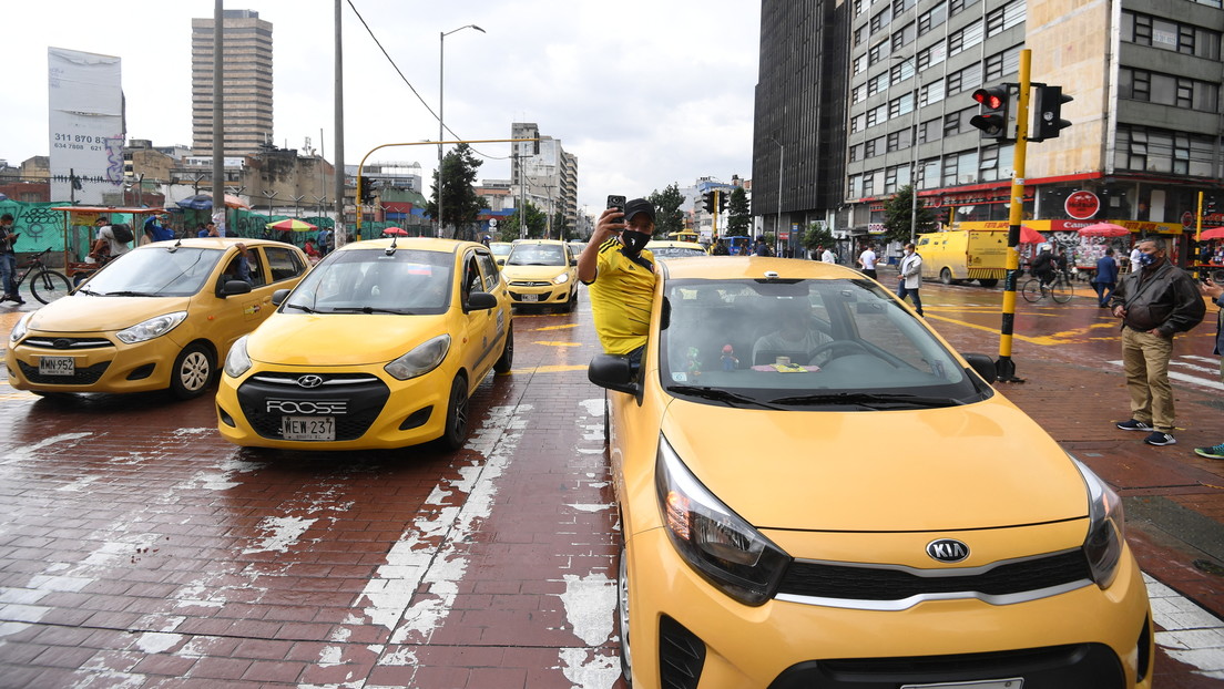 Taxistas de Colombia levantan el paro tras un acuerdo con el Gobierno