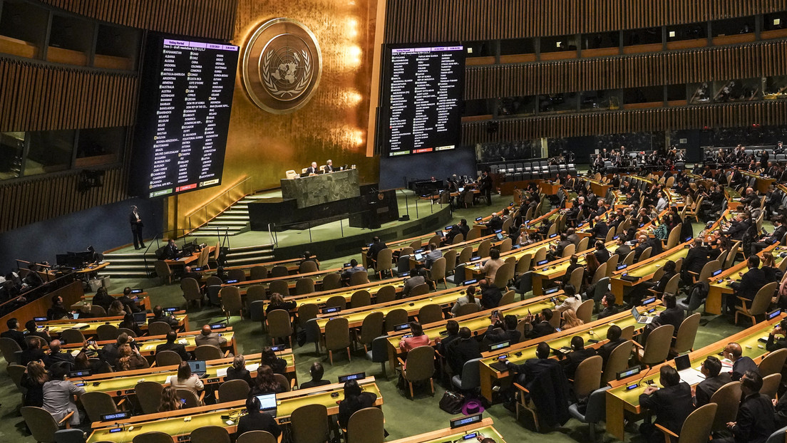 La Asamblea General de la ONU aprueba una resolución que condena la operación militar rusa en Ucrania
