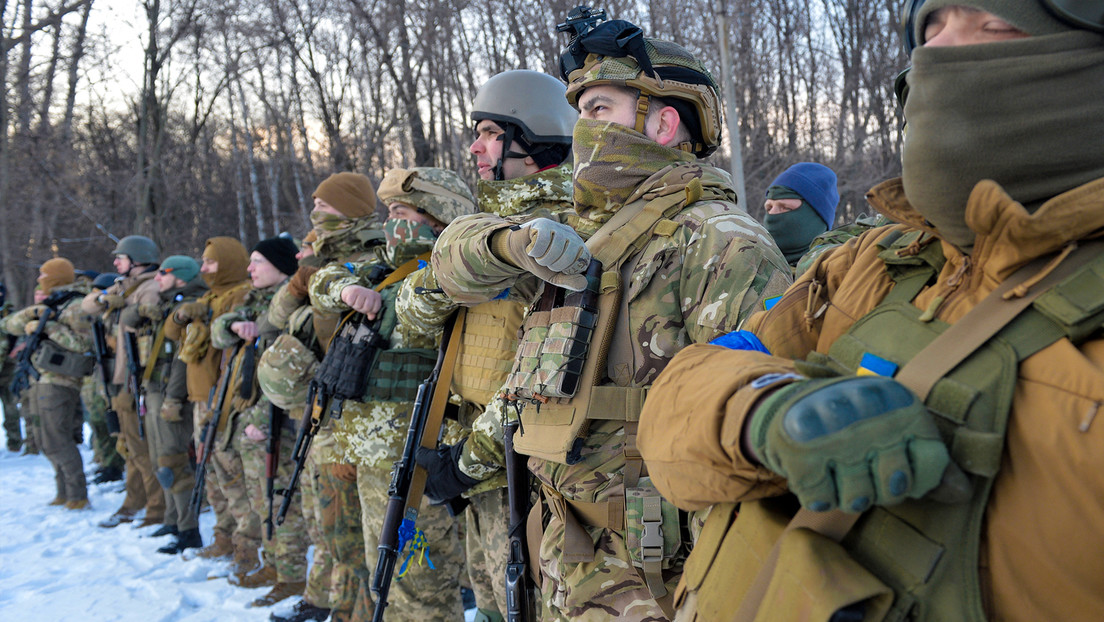 Exmilitar de EE.UU. se pasa a las filas rusas y descubre las atrocidades que cometen las tropas de Kiev