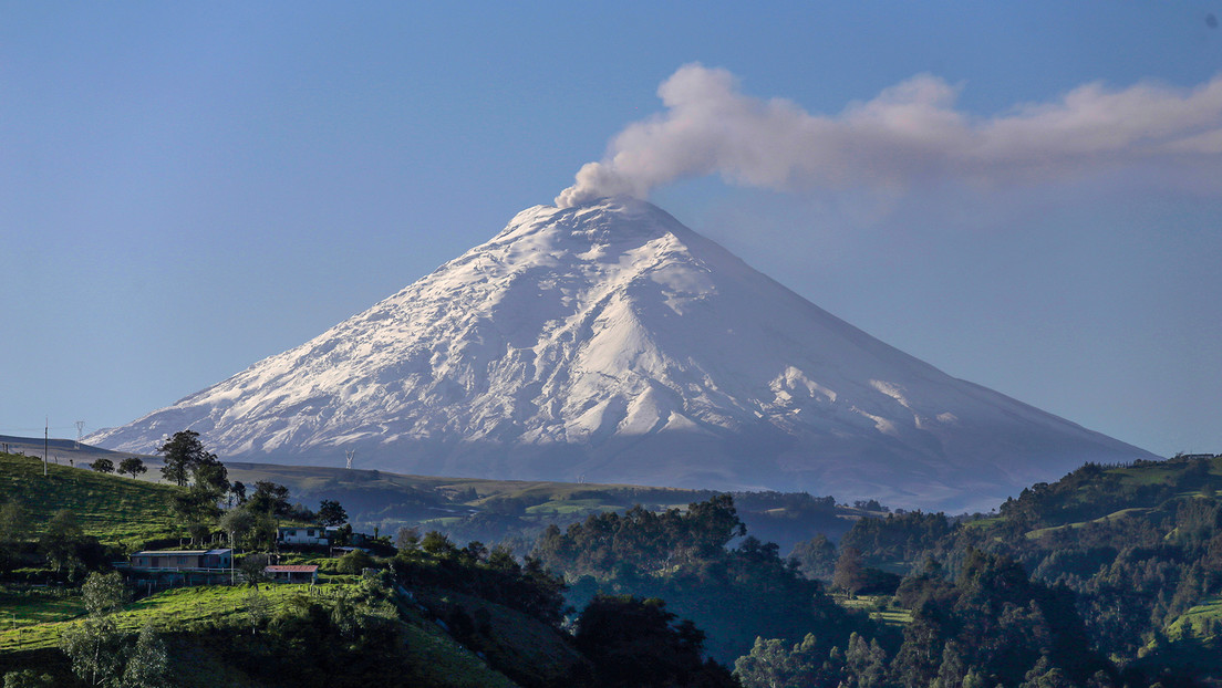 La actividad del volcán Cotopaxi pone en alerta a las autoridades de Ecuador