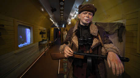 Corresponsal de RT visita el 'Tren de Victoria', exposición inmersiva sobre la Gran Guerra Patria