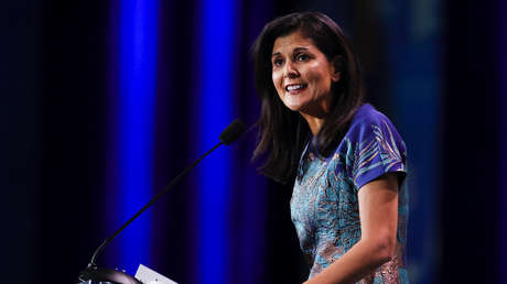 Reportan que Nikki Haley, exembajadora de EE.UU. ante la ONU, quiere ser candidata republicana a la Presidencia en 2024