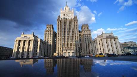 Moscú: "EE.UU. ha desatado una guerra híbrida total contra Rusia con el riesgo real de un choque militar directo"
