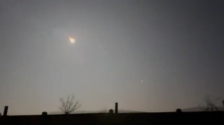 Un asteroide arde al entrar en la atmósfera sobre el canal de la Mancha (VIDEOS, FOTO)