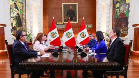 Dina Boluarte recibe a Keiko Fujimori como parte de una ronda de diálogo con dirigentes políticos