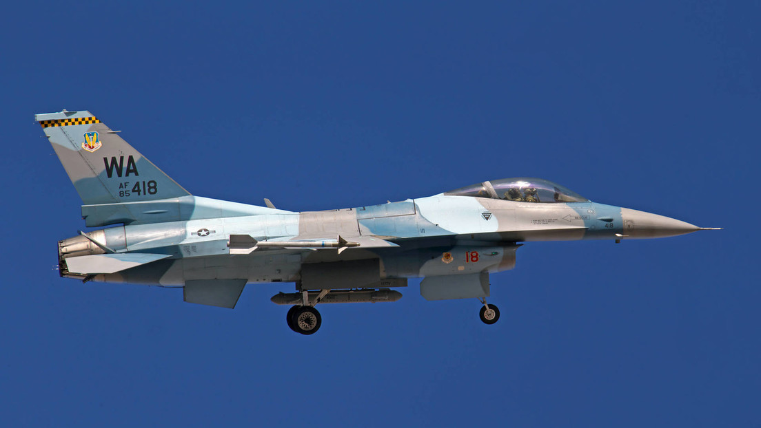 EE.UU. afirma que la entrega de cazas F-16 a Ucrania "por ahora no está sobre la mesa"