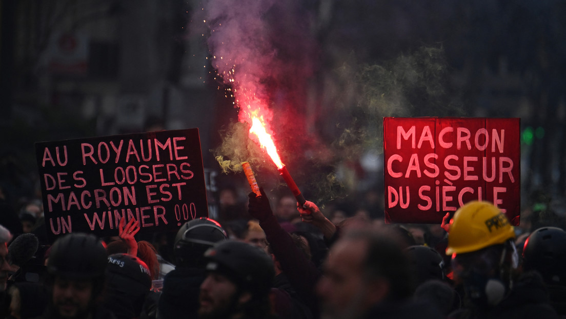 Detenciones y choques con la Policía: nueva jornada de masivas protestas contra la reforma de las pensiones en Francia (VIDEO)