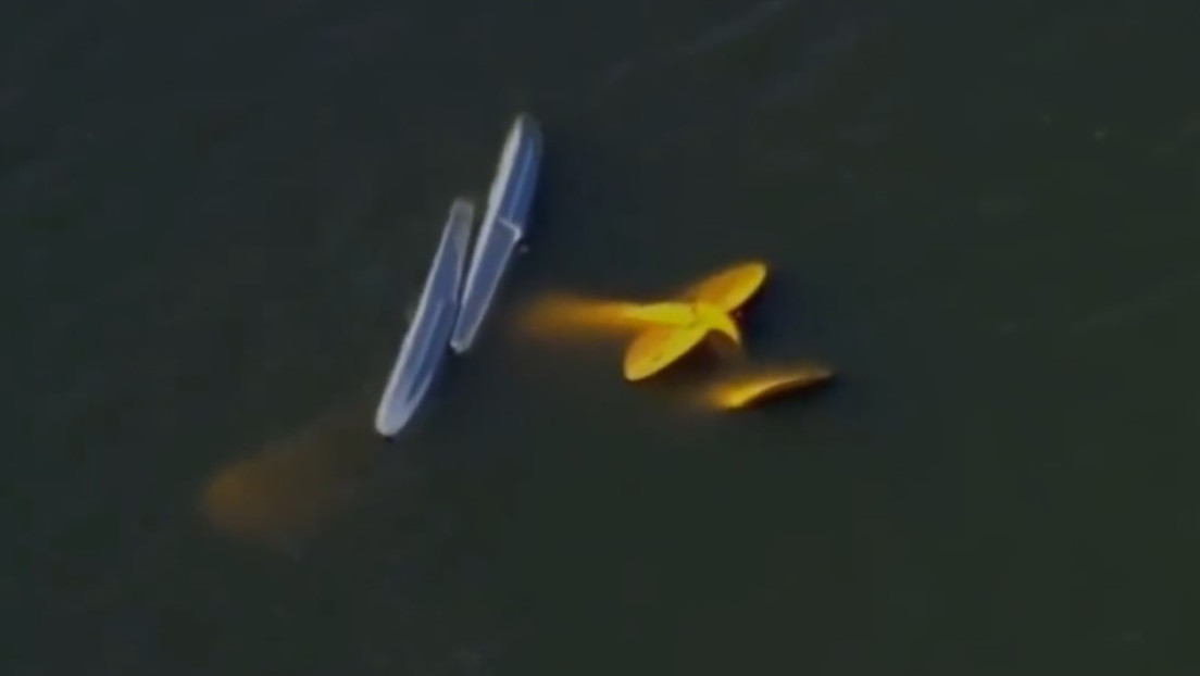 Dos avionetas colisionan en el aire y se estrellan contra un lago en Florida (VIDEO)
