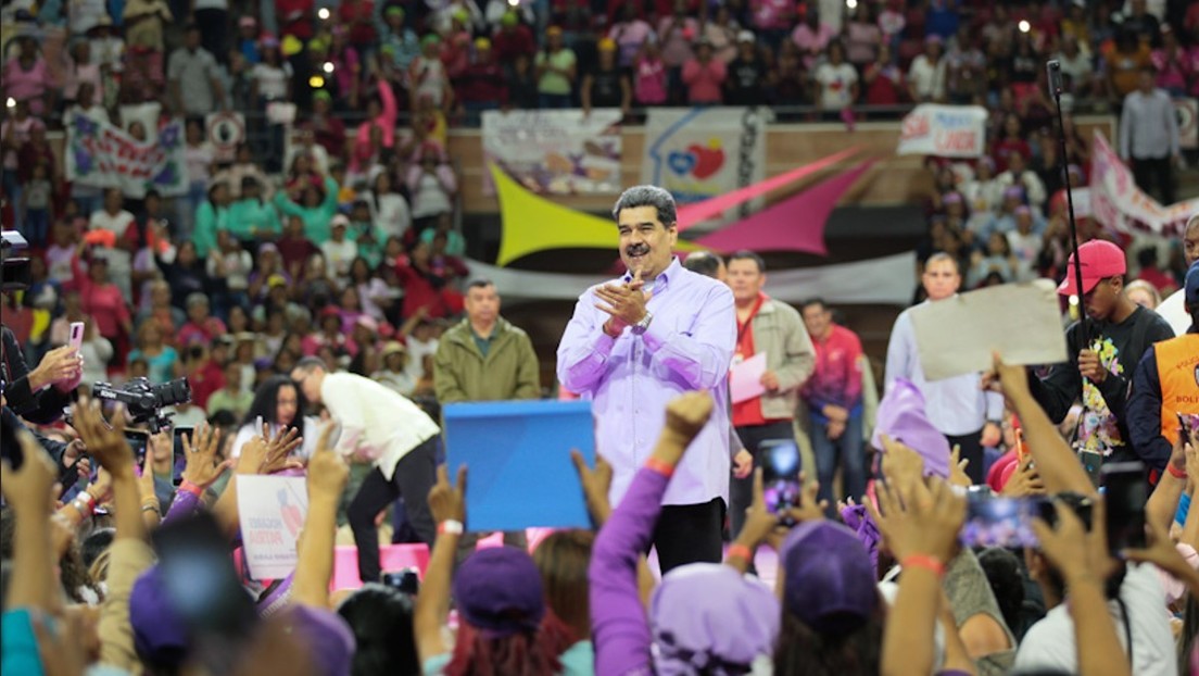 "Dar poder a las mujeres es vital": Maduro crea un nuevo programa social en Venezuela