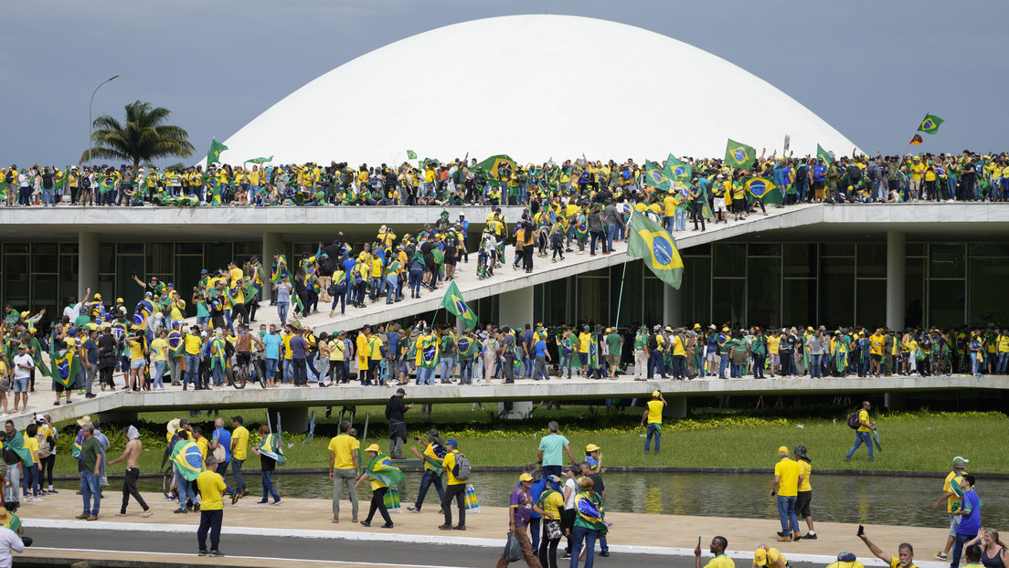 La Corte Suprema de Brasil libera a 130 personas acusadas por el asalto a los tres poderes