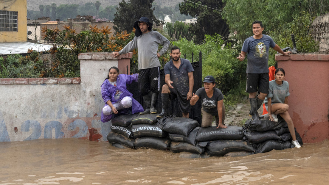 Landslides, floods and one death in Lima: the rains leave devastating images in Peru (VIDEOS)