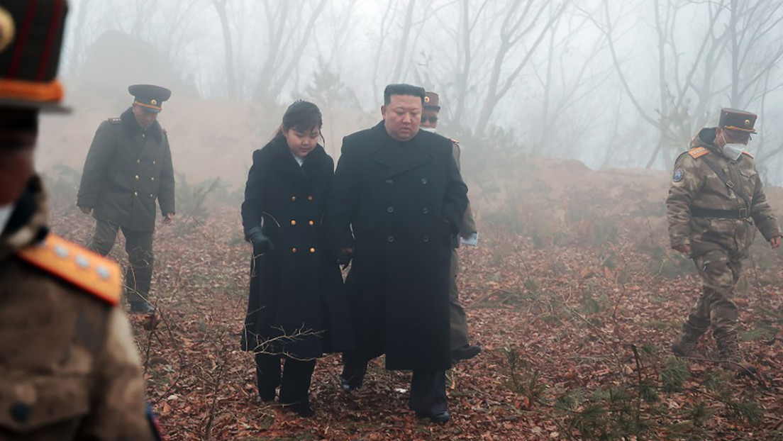 FOTOS: Kim Jong-un y su hija observan simulacros tácticos de contraataque nuclear