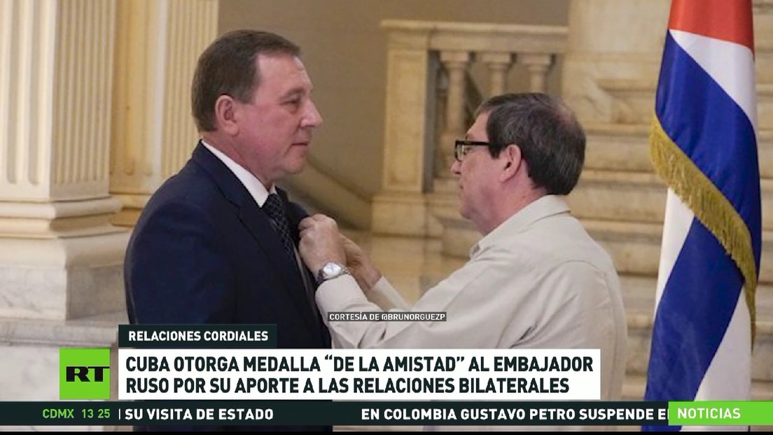 Cuba otorga la medalla de la Amistad al embajador de Rusia por su aporte a las relaciones bilaterales