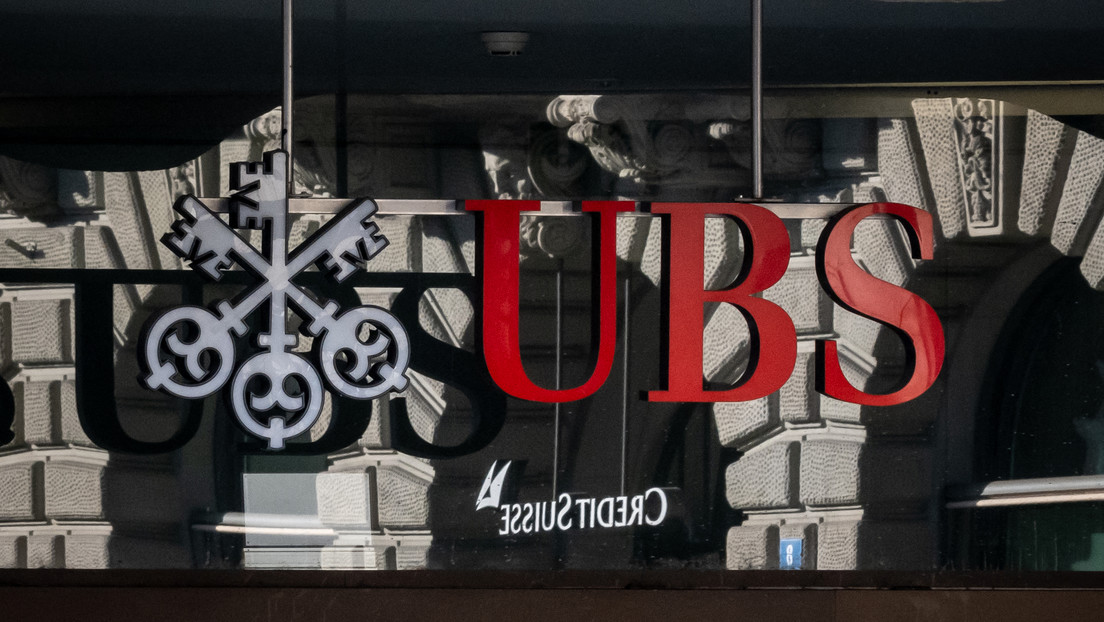 UBS podría despedir a decenas de miles de empleados tras la compra de Credit Suisse