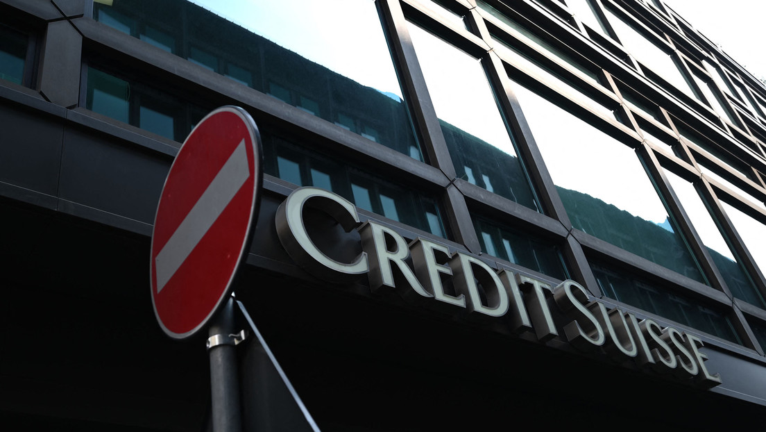 Credit Suisse se vio obligado a depreciar bonos valorados en miles de millones como parte de su fusión con UBS