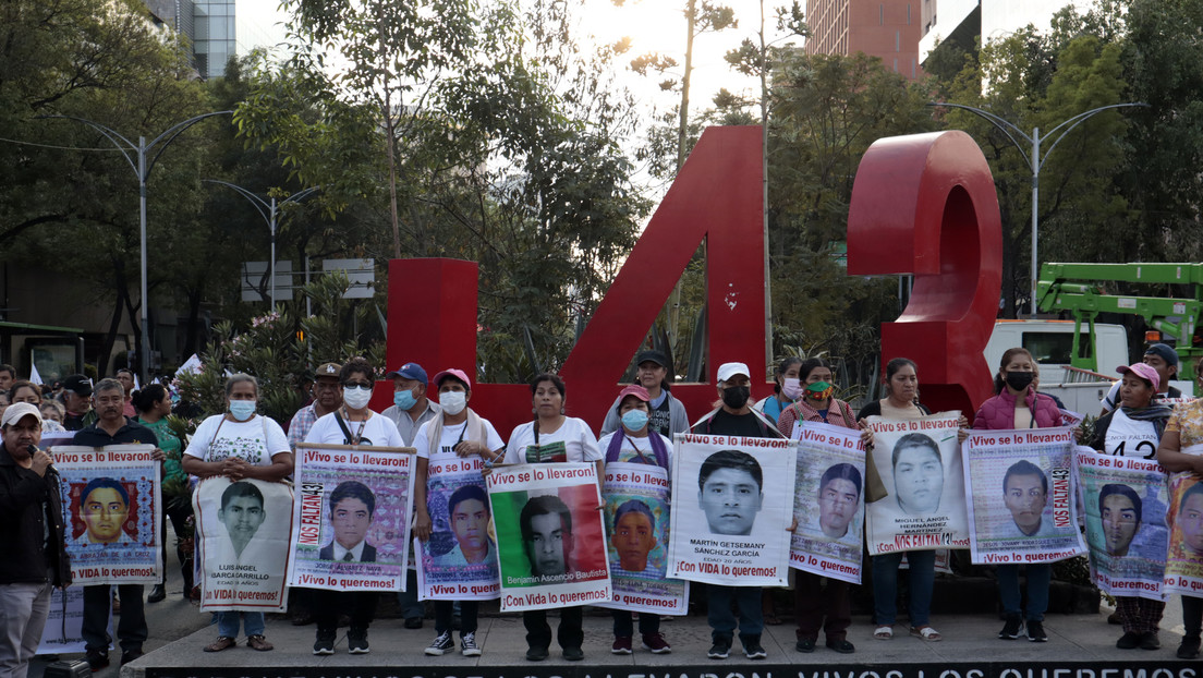 Detienen  en México a 9 funcionarios presuntamente relacionados con el caso Ayotzinapa